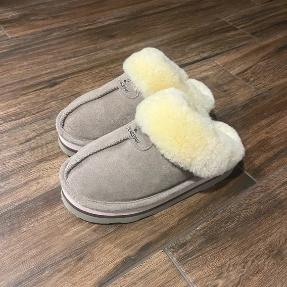 BearPaw Women's Slippers - Picture 2 of 8